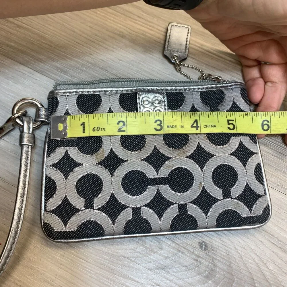 COACH Gray Silver Signature Zip Closure Canvas Wristlet‎